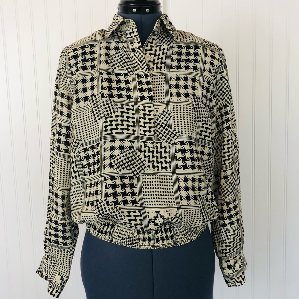 Vintage 70s 80s Black and White Pullover Blouse Pattern Abstract Houndstooth Med
